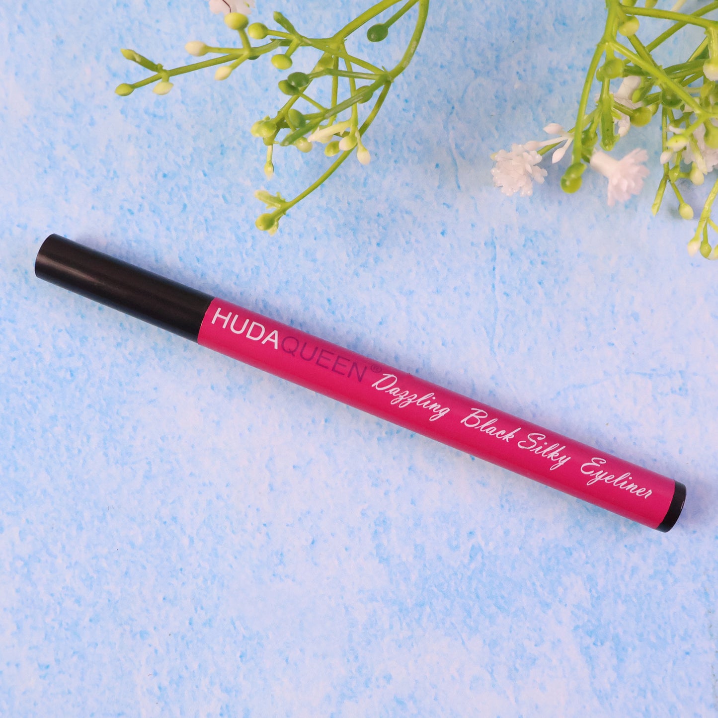 Wukusy Premium Fit Flying Eyeliner Pen with 3ml liquid eyeliner, featuring a sleek black pen with fine tip for precise application.