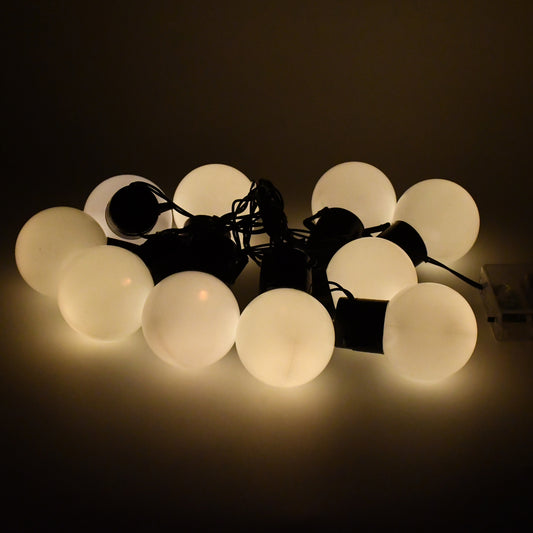 Wukusy 10 LED string lights with battery pack, 3-button operation, battery not included, ideal for decorative lighting.
