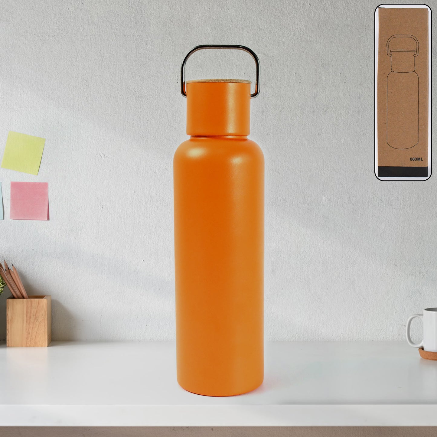 Stainless steel Wukusy 680ml water bottle, high-quality kitchen tool with a sleek design and durable construction.