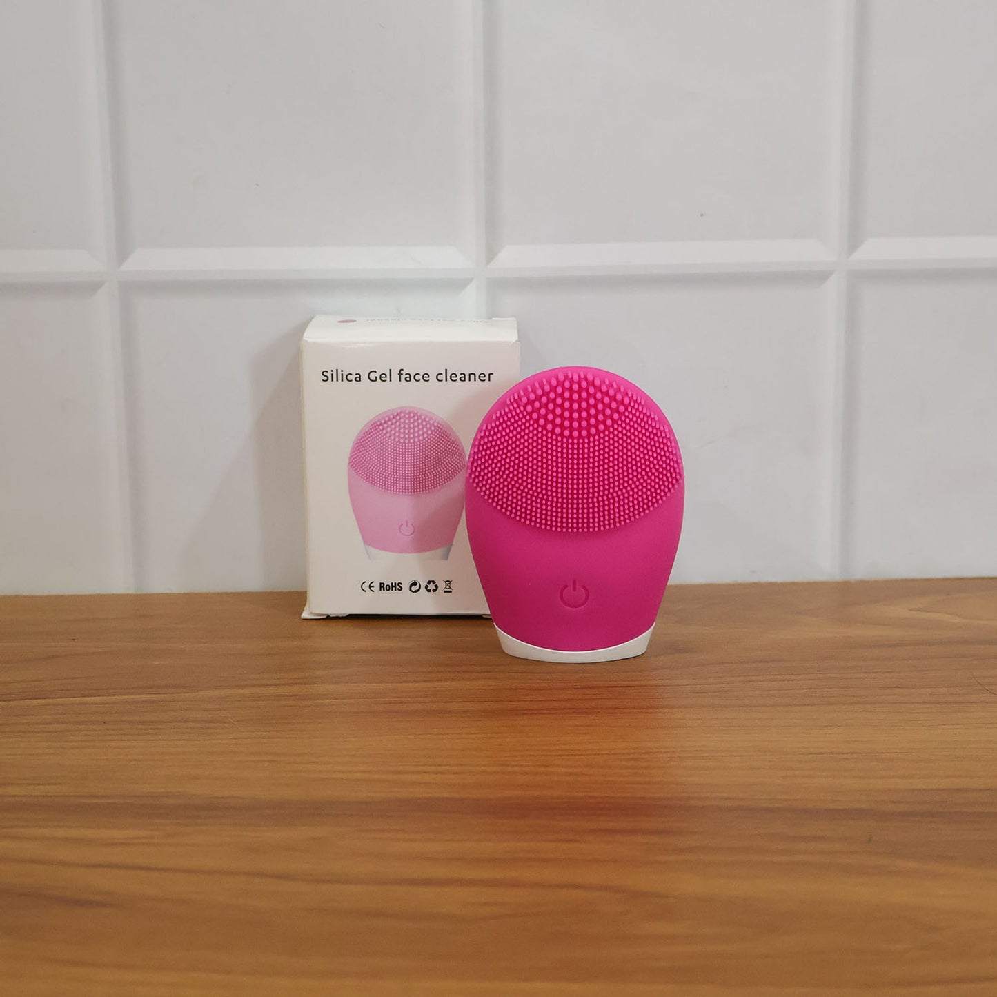 Wukusy premium silicone electric facial cleansing brush with soft bristles for gentle skin exfoliation and deep pore cleansing.