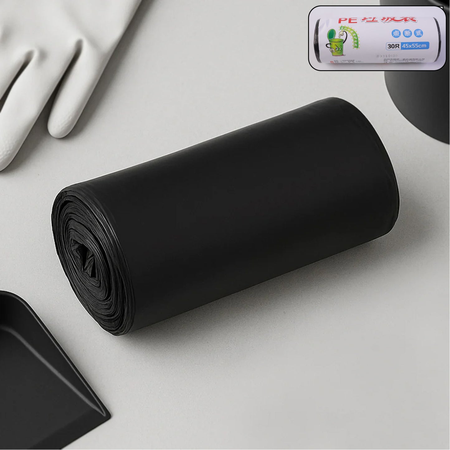 Wukusy heavy duty garbage bags roll with 30 large 45x55 cm black trash bags for heavy waste disposal.