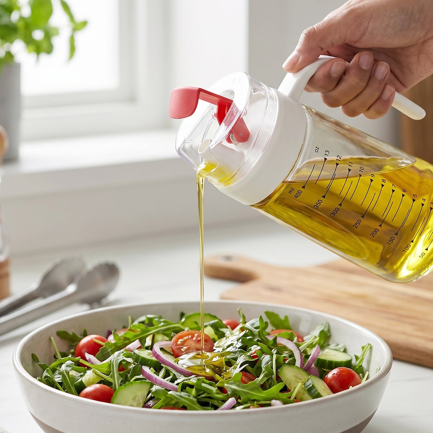 Wukusy glass oil dispenser bottle with auto-flip cap and side handle, 500ml, showing the clear glass container and flip lid.