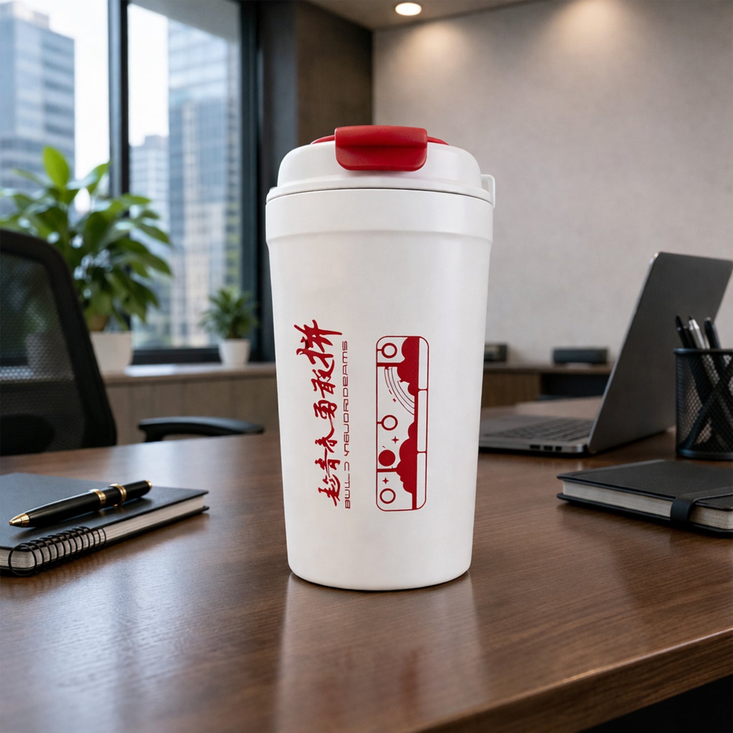 Wukusy vacuum insulated travel mug with lid, 500ml capacity, showing stainless steel tumbler with lid and spill-proof design