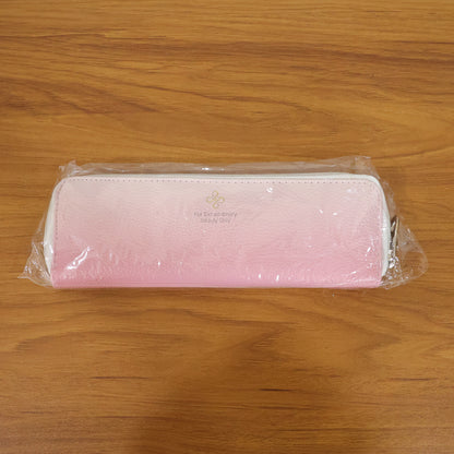 Wukusy premium makeup brush storage pouch with zip closure, compact and portable for organizing brushes and cosmetics.