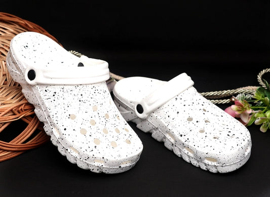 White men's clogs by 6032, size 6, featuring a comfortable slip-on design and durable sole for casual wear.