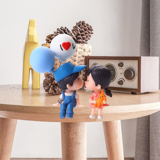 Wukusy plastic cute couple car dashboard decoration figurine set featuring adorable cartoon-style couple figures.