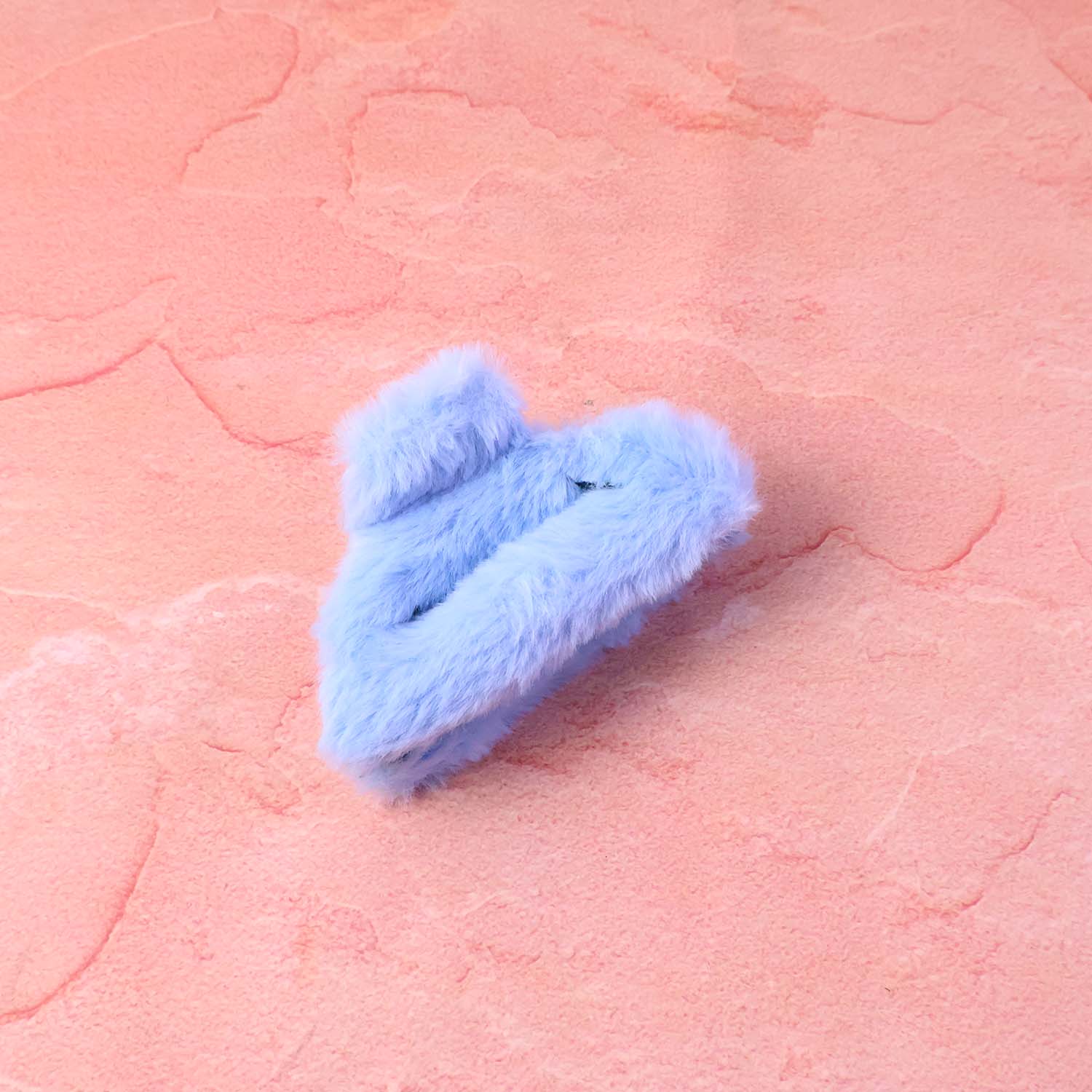 Wukusy big-size soft faux fur hair claw clip, 1 piece, showing a plush, cozy hair accessory for stylish updos and hair styling.