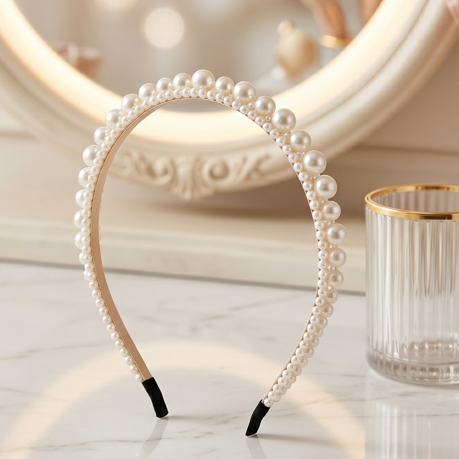 Wukusy elegant pearl-studded hairband for women, daily wear headband with shiny pearls and decorative design, one piece