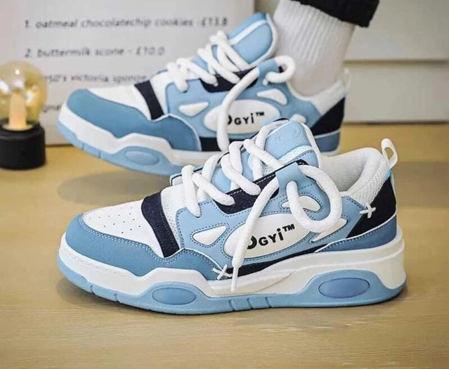 Blue men's sneakers by 7587, size 6, featuring a sporty design and comfortable fit for everyday casual wear.