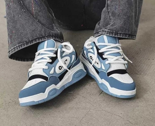 Blue men's sneakers from 7587, size 6, featuring a stylish and comfortable design perfect for casual wear.