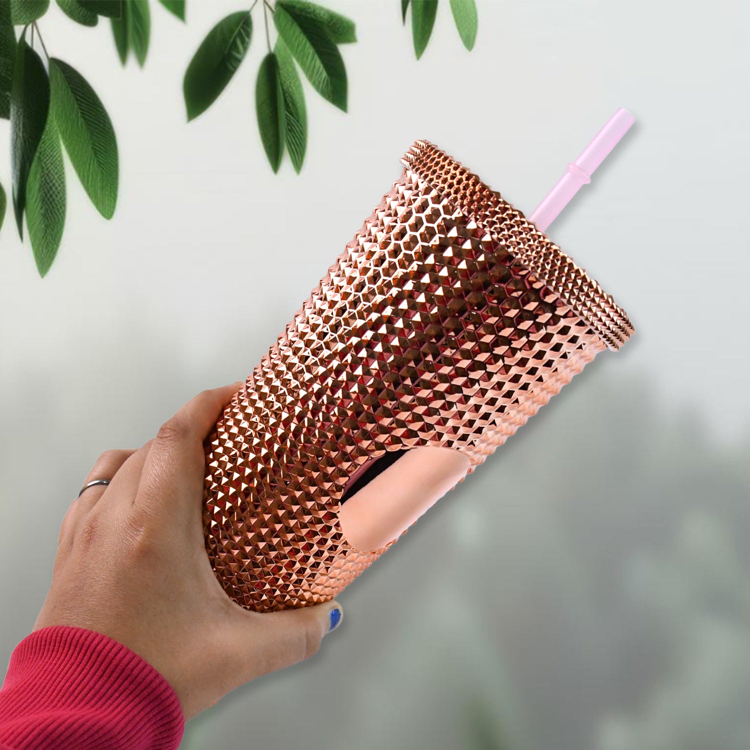 Wukusy studded plastic tumbler straw lid with double wall design, fits cold cups for iced coffee and hot beverages.