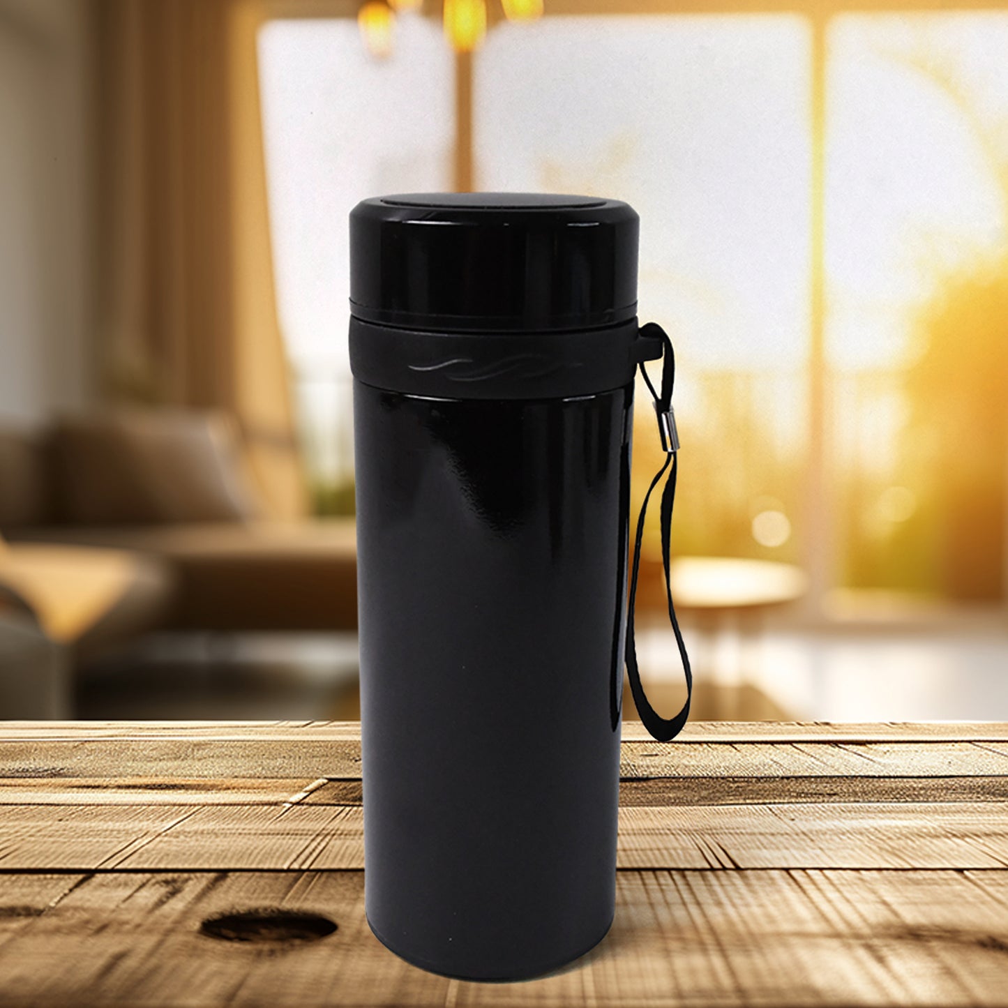Wukusy stainless steel vacuum thermos flask bottle, 700ml, with a sleek, insulated design for hot and cold beverages.
