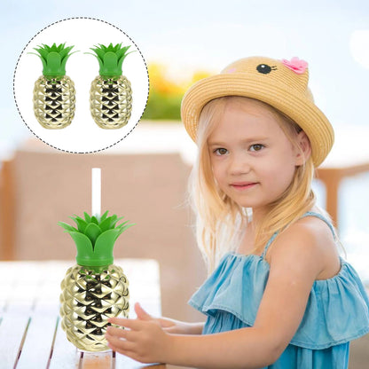 Wukusy plastic pineapple cup with straw, perfect for summer Hawaiian and beach parties, displayed with a brown box.