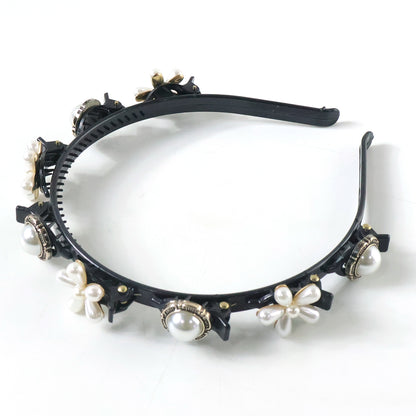 Luxury pearl floral hair band for women and girls by Wukusy, featuring elegant pearl and floral design for special occasions.