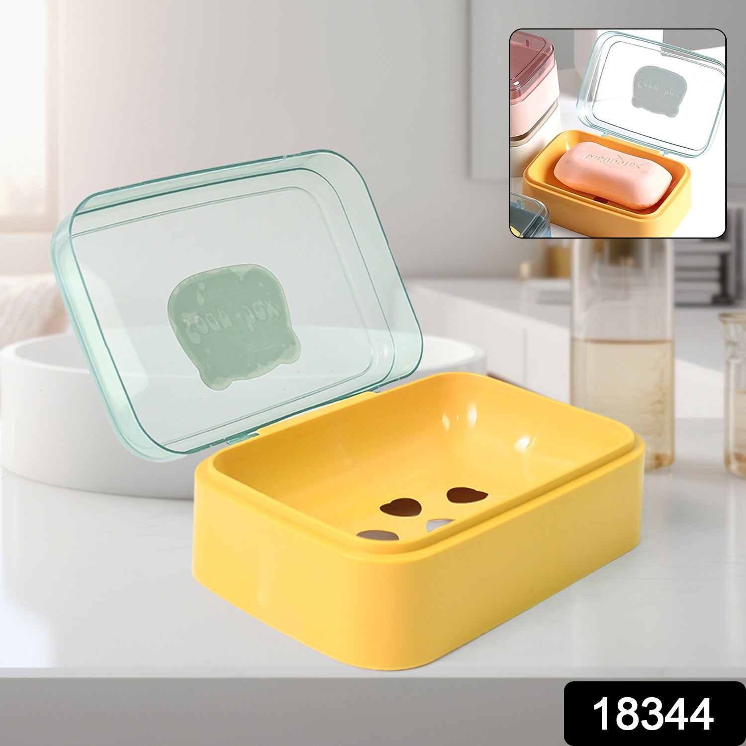 Portable Wukusy plastic soap dish with self-draining design, in mixed colors, ideal for travel use and easy to carry.