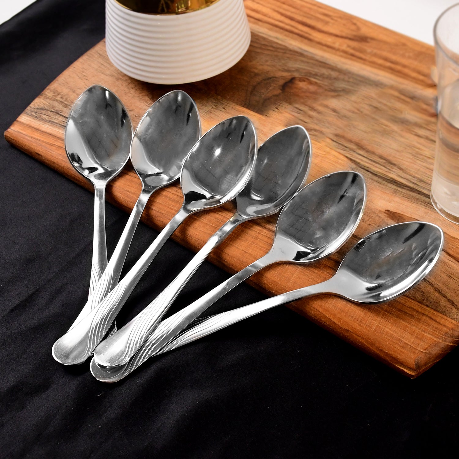 Set of six Wukusy Supermom stainless steel dining spoons for home and kitchen use, featuring sleek and durable design.