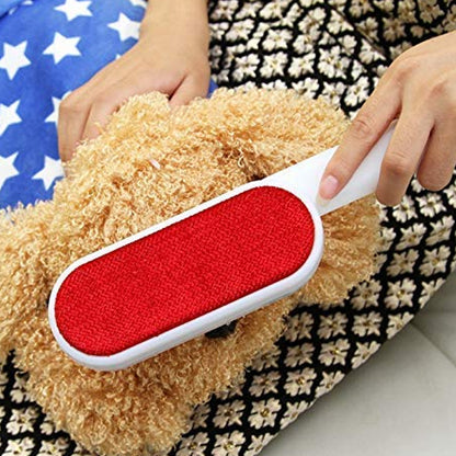 Wukusy 6196 Pet Hair Remover with double-sided, self-cleaning design for removing pet fur from furniture and clothing.