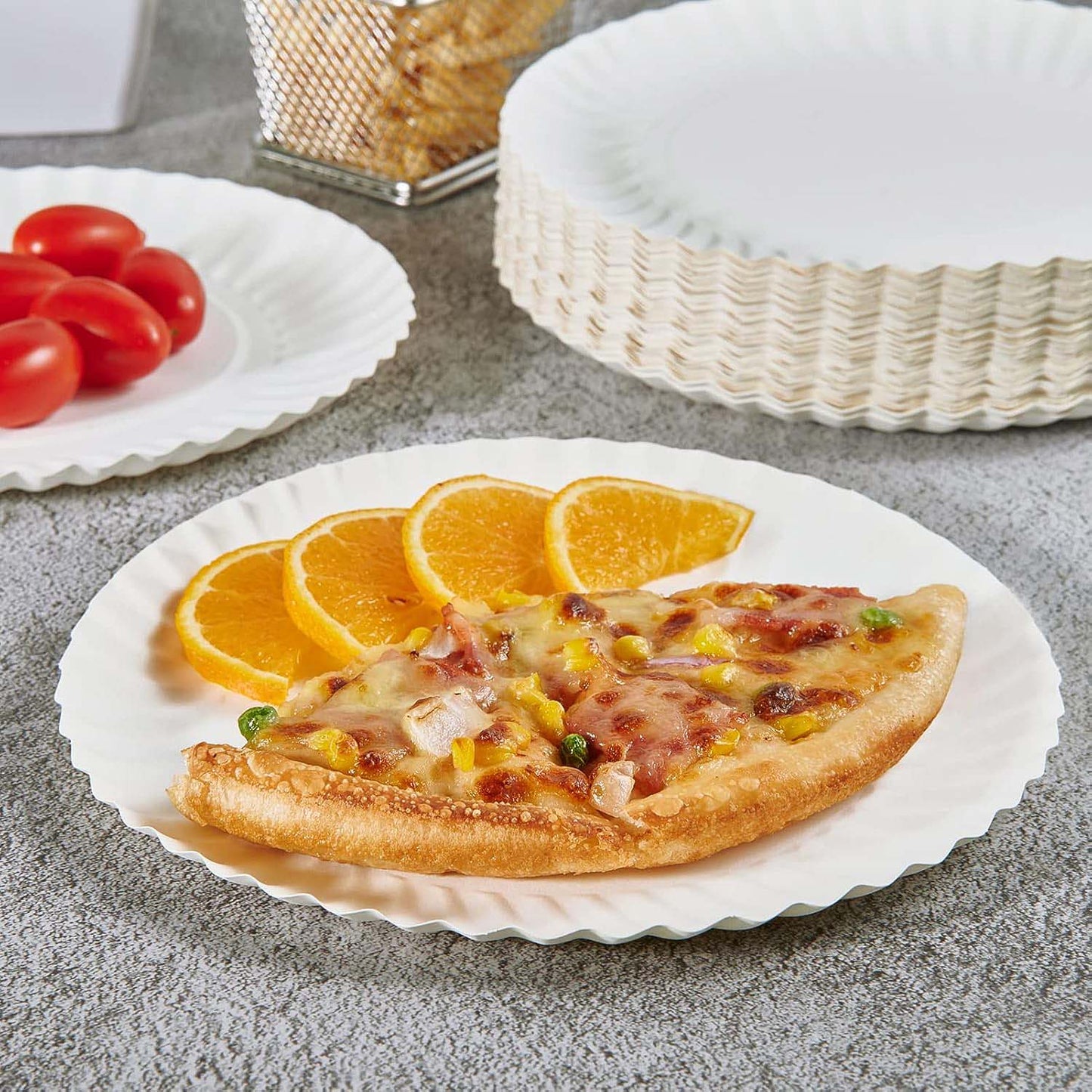 Wukusy Freshee 7-inch round compostable paper plate, set of 25, ideal for eco-friendly home and kitchen use