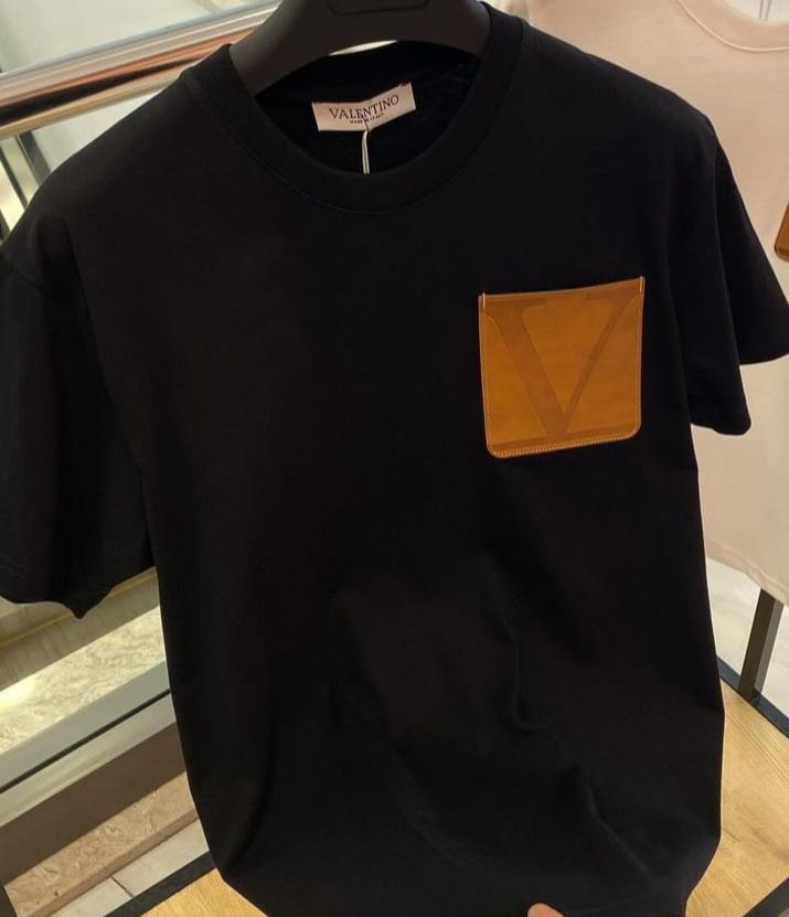 Black men's regular fit T-shirt from 8969, in size L, made of soft fabric with a classic crew neck design.