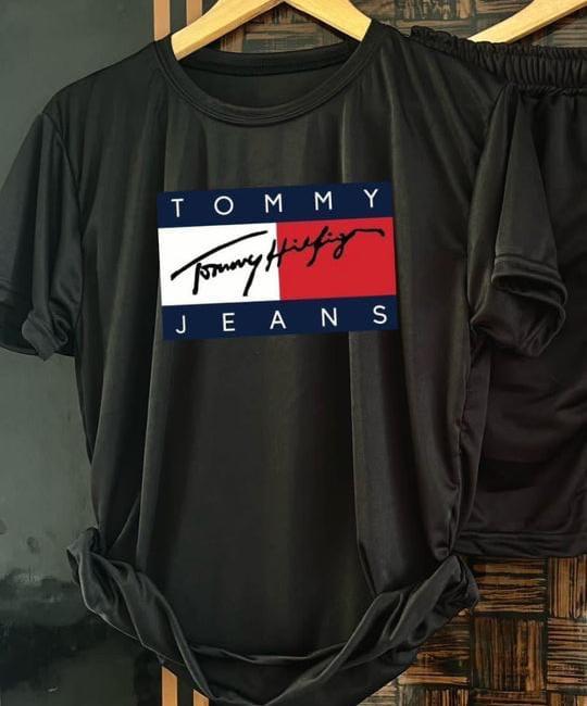 Black men's Regular Fit T-Shirt from 8969, size L, made of soft cotton fabric, casual style, front view.
