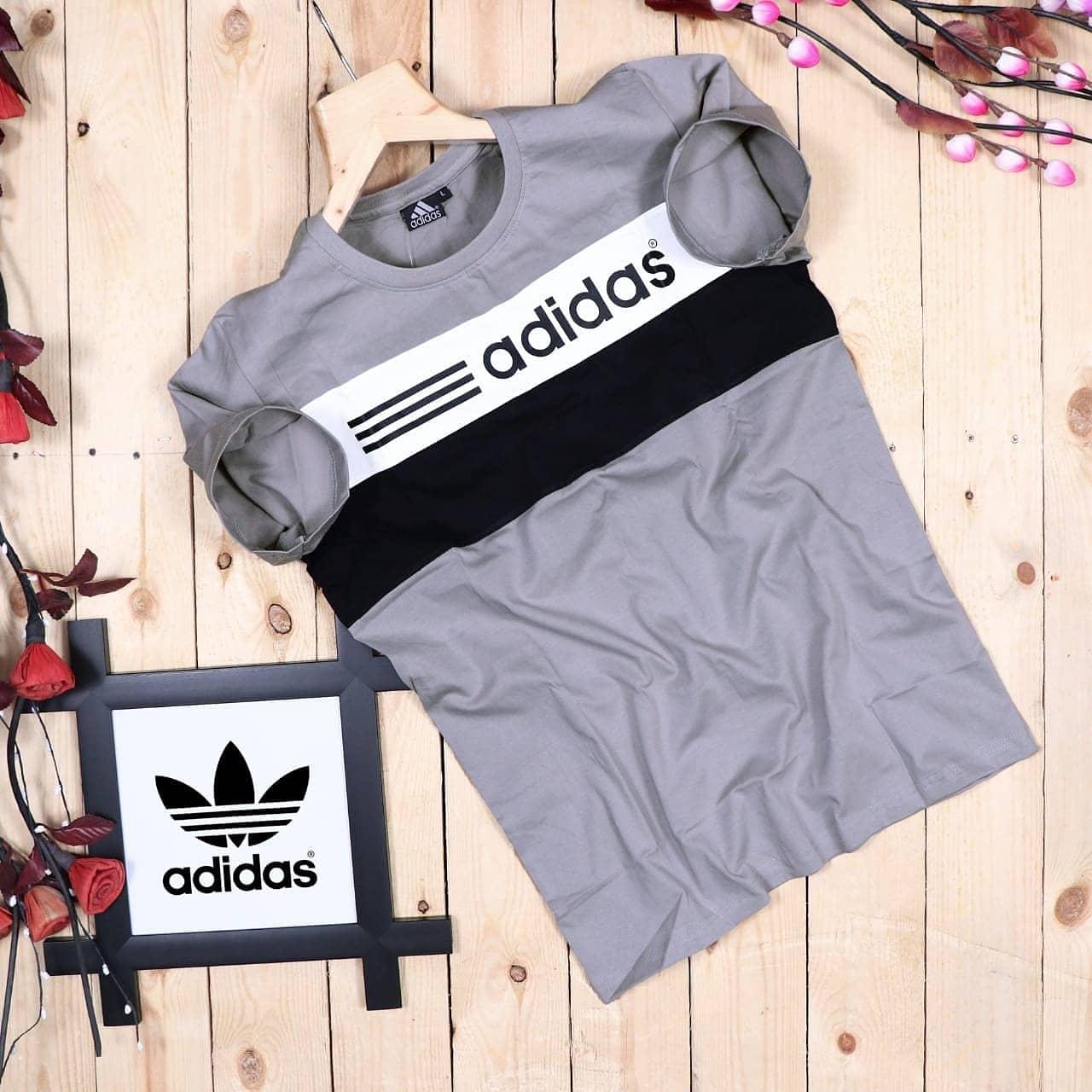 Mens grey regular fit T-shirt by 8969, shown in size L, made from soft fabric with a classic crew neckline and short sleeves.