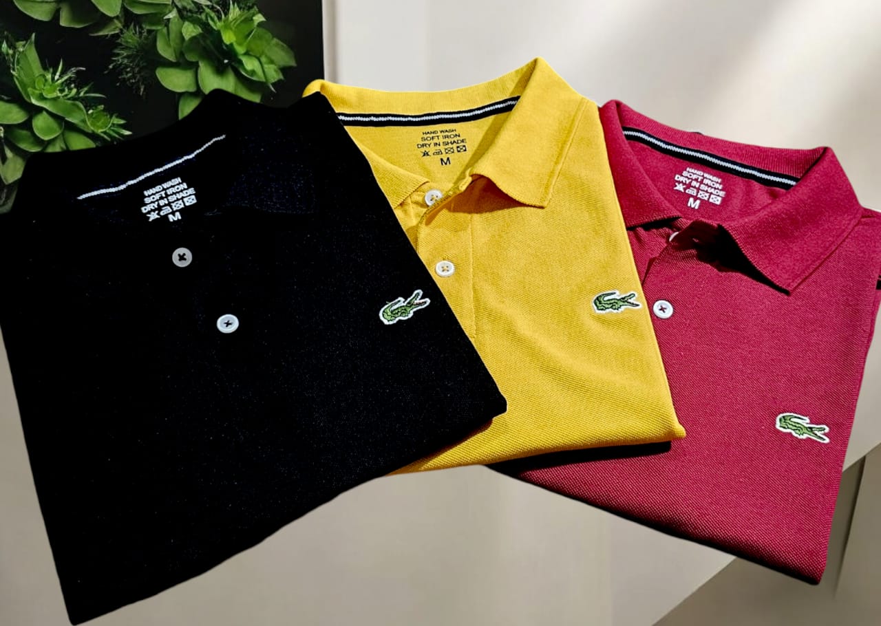 Set of three multicolor men's polo neck T-shirts by 8969, casual and comfortable for everyday wear, size M.