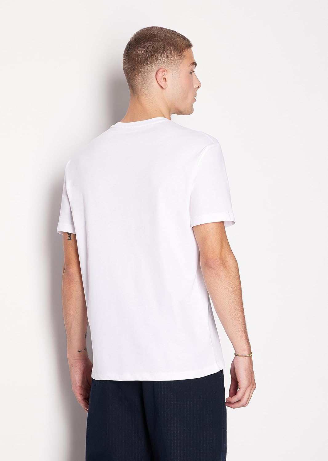 White Armani Exchange men's regular fit T-shirt, size M, casual short-sleeve men’s T-shirt displayed on a plain background.