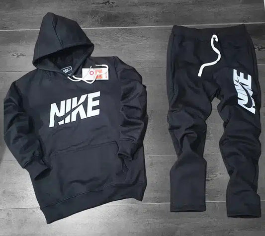 Black men's fleece hooded tracksuit in XL size, featuring a comfortable fit and casual style by 8969.