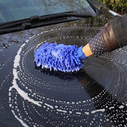 Wukusy microfiber wash mitt, a versatile cleaning glove shown with soft microfiber material for car and home cleaning.
