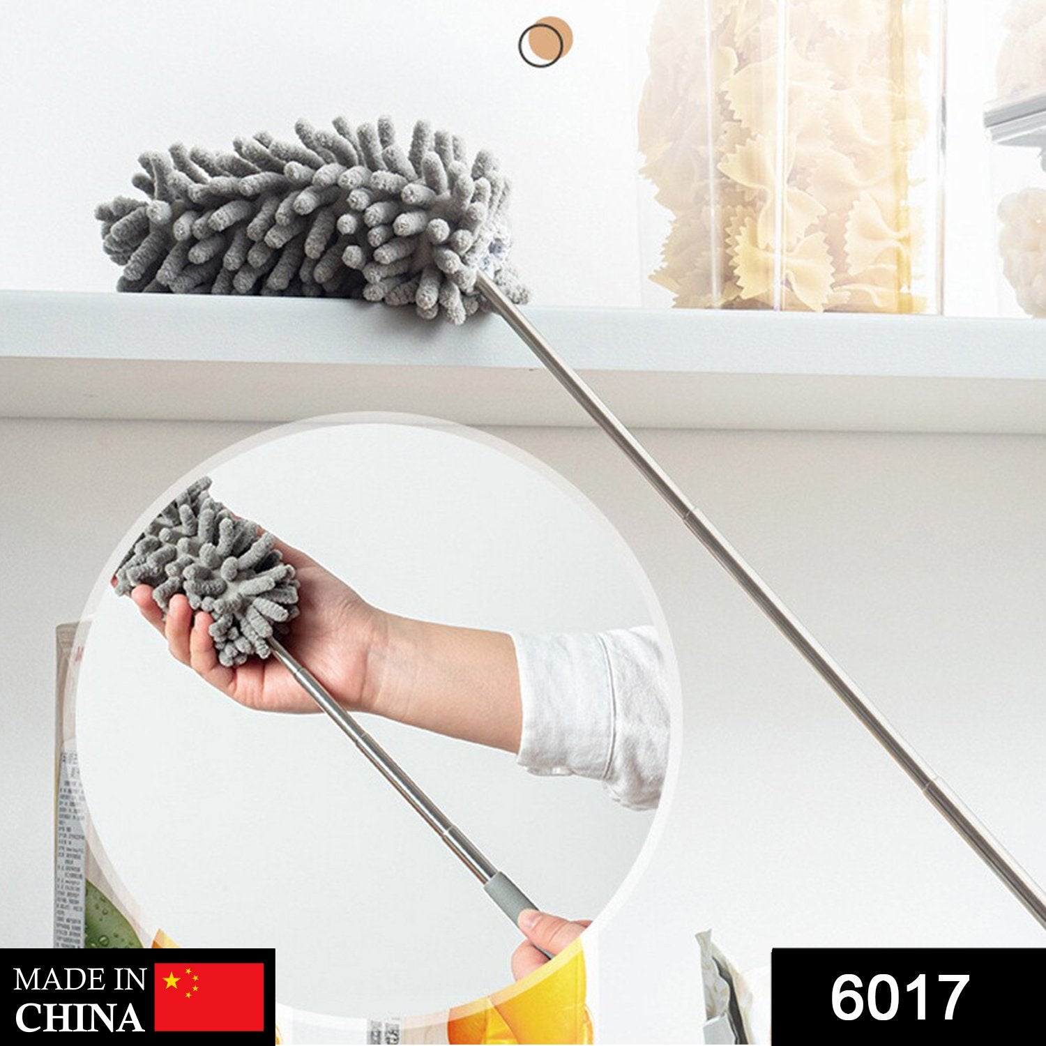 Wukusy 6017 microfiber fan cleaning duster for quick, easy dusting and home improvement cleaning tasks, showing its soft microfiber head.