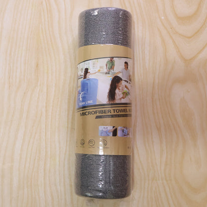 Wukusy disposable microfiber cleaning cloth roll, reusable kitchen towel tear-off, with absorbent, soft fabric for kitchen cleaning tasks.