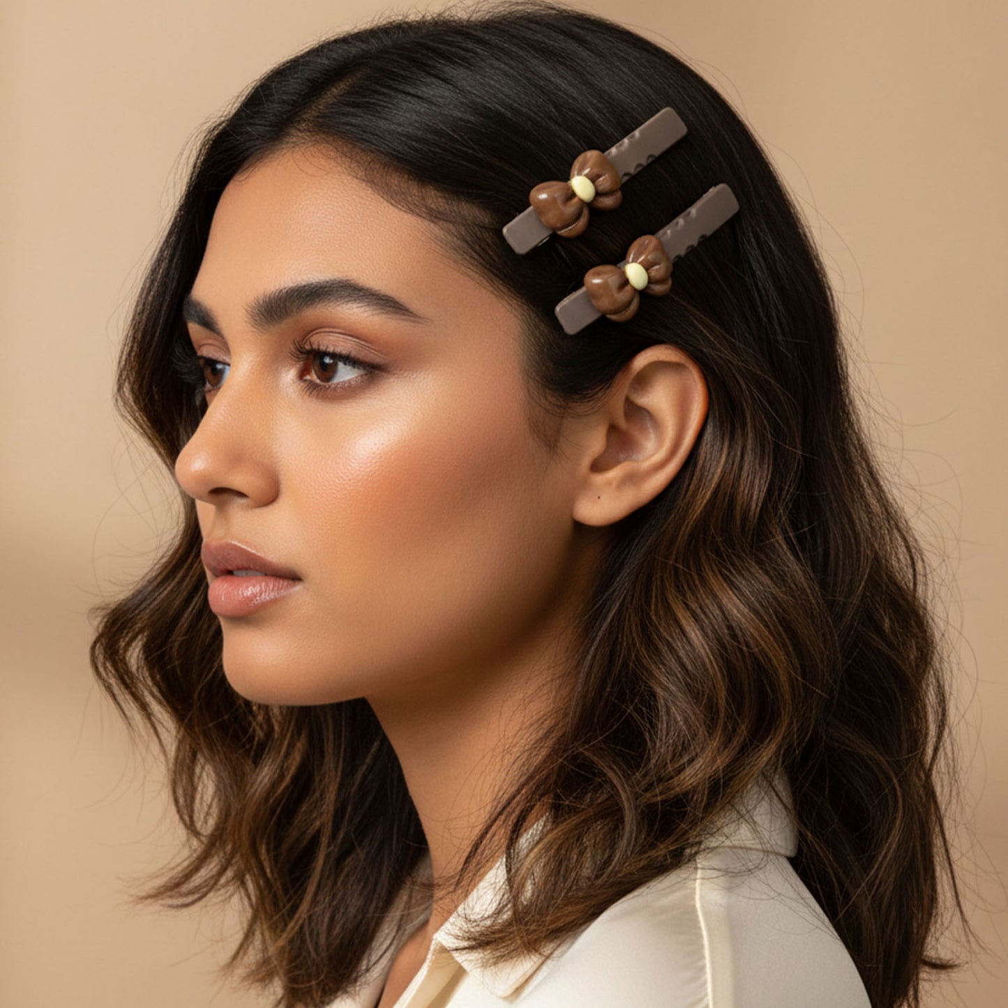 Set of four Wukusy decorative hair clips with elegant bow design, perfect for stylish hair accessories.