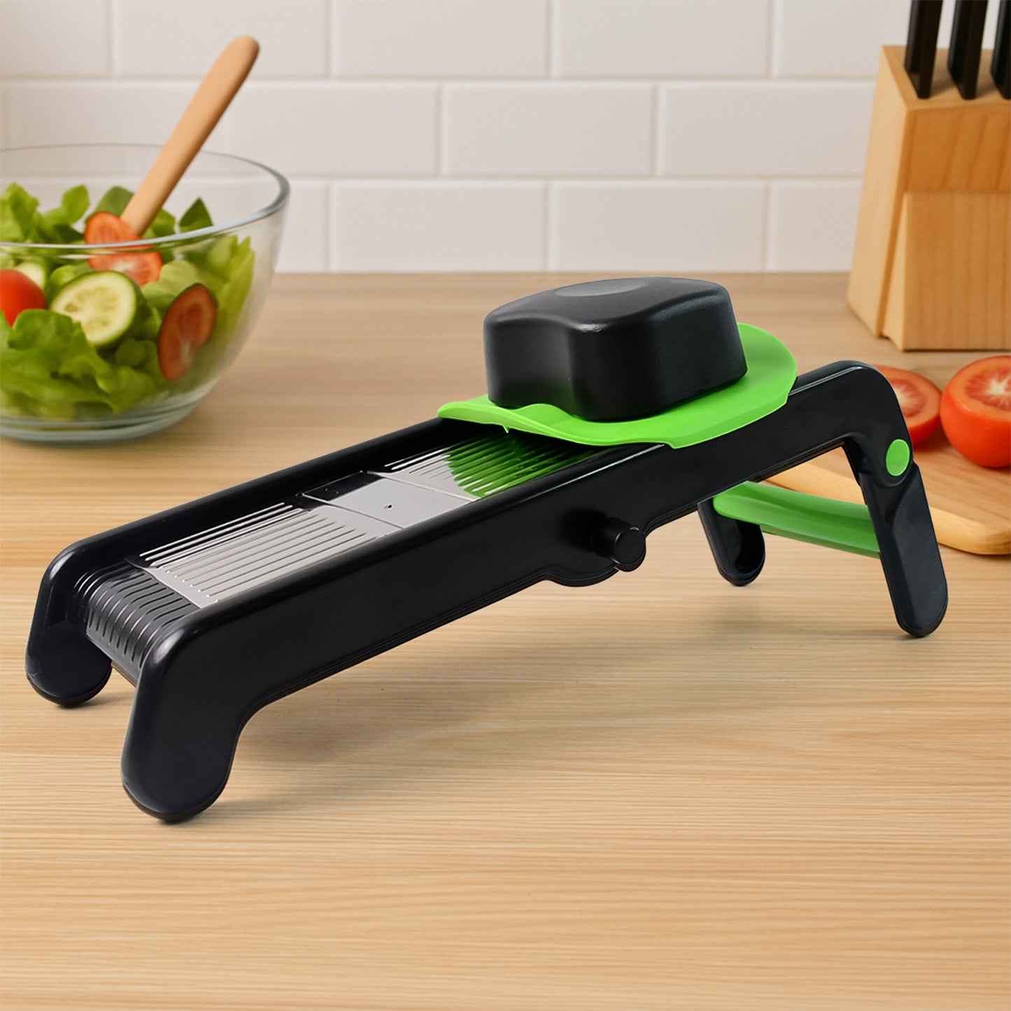 Wukusy Supermom Supreme adjustable slicer with stainless steel blades for precise slicing of fruits and vegetables