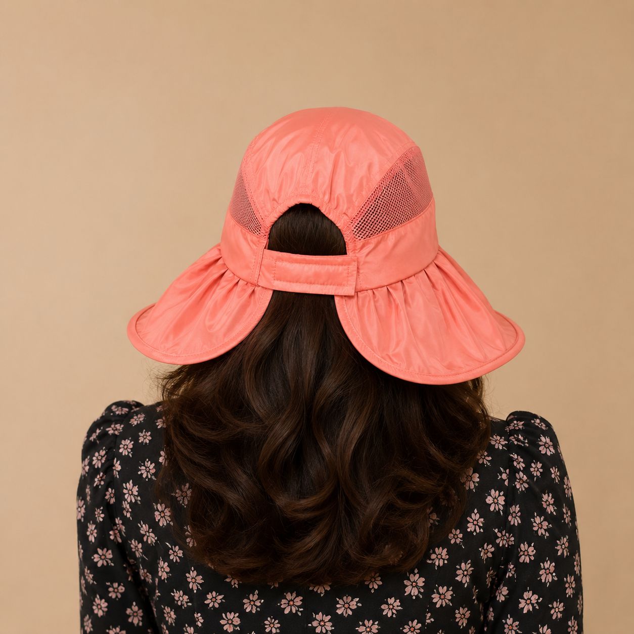 Wukusy women's wide brim sun protection hat with open top and mesh design, in a random color, for outdoor sun shielding.