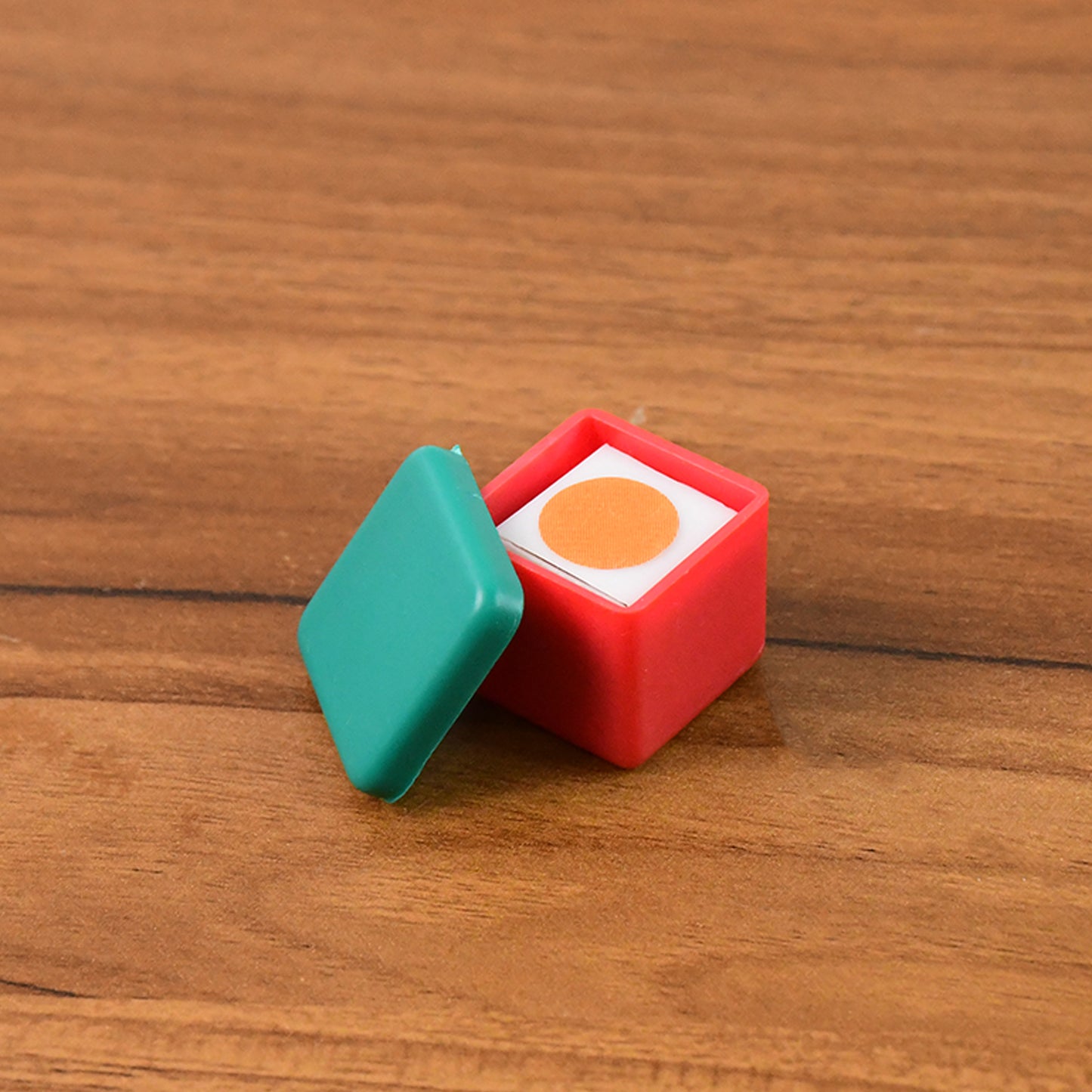 Wukusy Magic Colour Vision Dice Trick Toy set with colorful, visually striking dice for performing magic tricks and illusions.