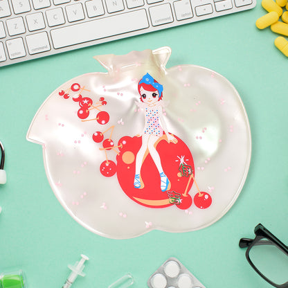 Wukusy 7235 Apple-shaped hot water bottle bag for pain relief, made of soft fabric, with a secure opening and apple design.