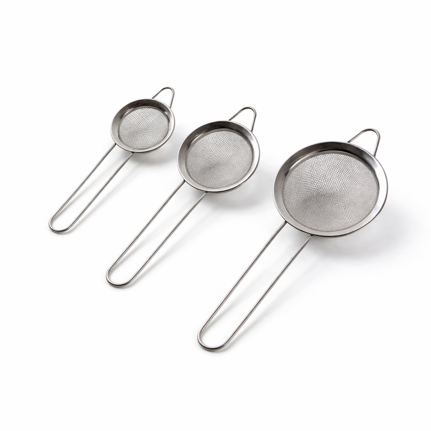 Wukusy stainless steel tea strainer 3-piece set with fine mesh filters and handles, ideal for brewing loose leaf tea.