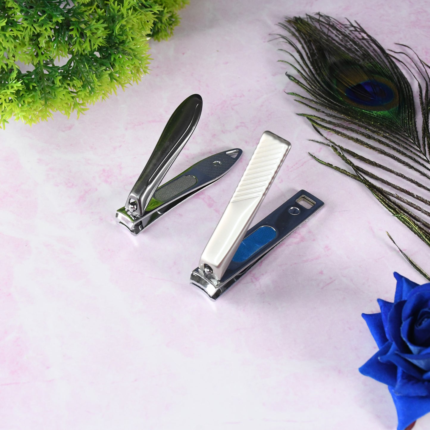 Wukusy stainless steel folding large nail clippers with built-in nail file and compact design, suitable for easy grooming.