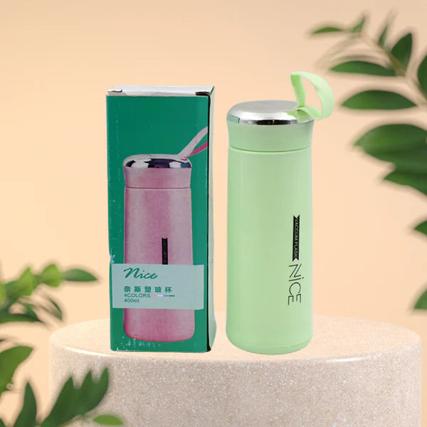 Light green Wukusy 400ml leak-proof glass water bottle, ideal for gym and kids, with daily water intake markings.