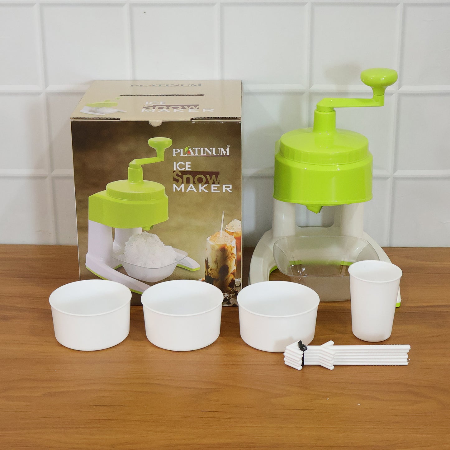 Wukusy manual hand crank ice crusher snow maker machine in mixed colors, ideal for crushing ice for drinks and snow cones