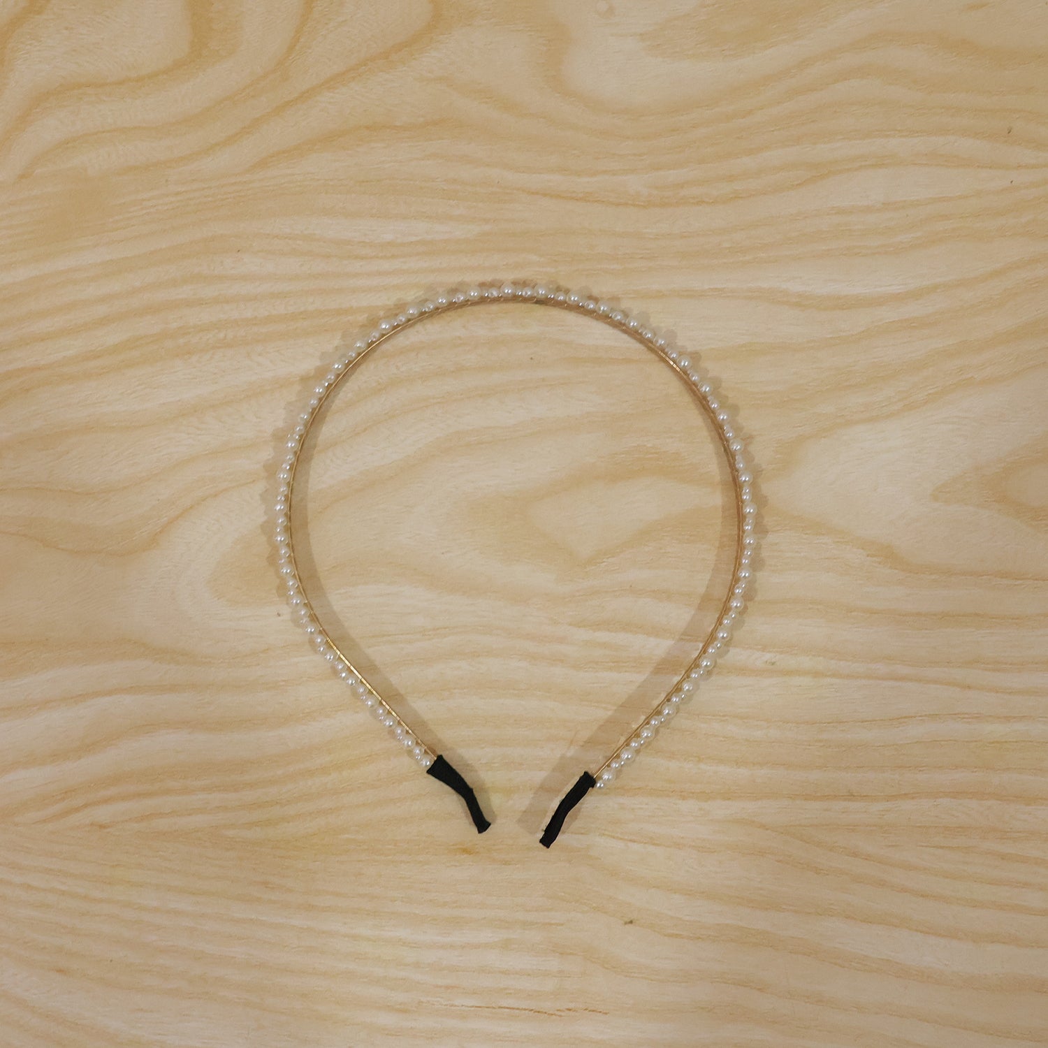 Wukusy double layer pearl hairband for girls, stylish headband with elegant pearl details, perfect for special occasions.