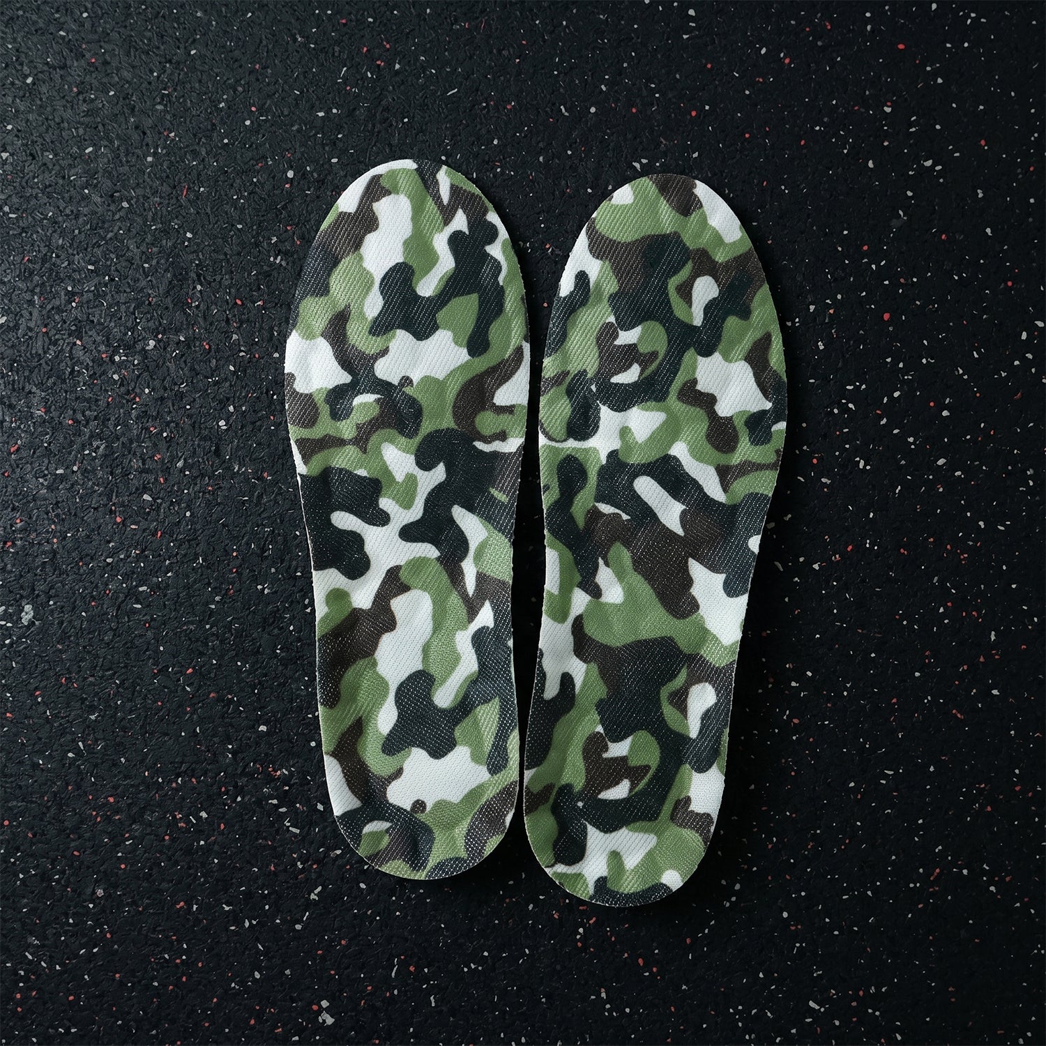 Wukusy comfort fit shoe insole cushion pads, one pair for sizes 37 to 40, showing soft foam insoles with arch support design.