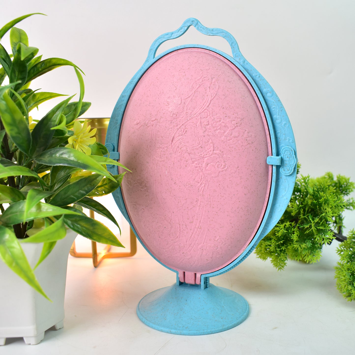 Foldable fruit plate and candy dish by Wukusy in mirror shape, multi-use dried fruit tray for home and kitchen use.