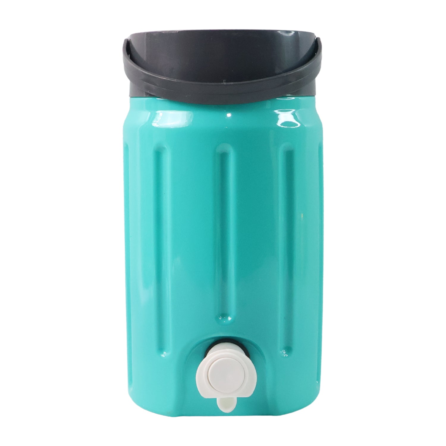 Wukusy 2L Crystal Water Jug for home and kitchen, clear glass with a sleek handle and spout for easy pouring.