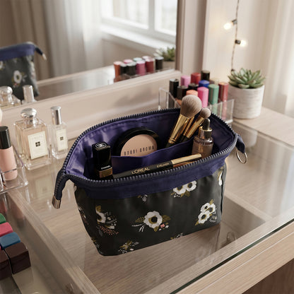 Wukusy stylish multipurpose cosmetic storage pouch, 18x12 cm, made of durable material, ideal for organizing cosmetics and small essentials.