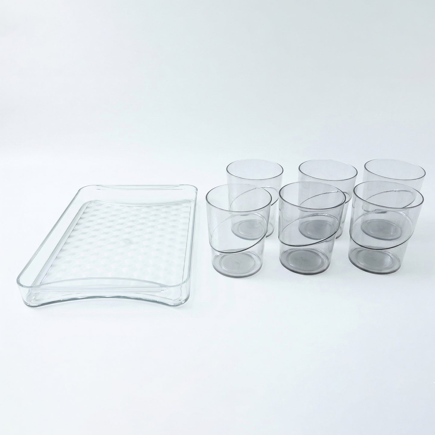 Set of six Wukusy premium glass serving glasses with a matching tray, perfect for elegant beverage presentation.