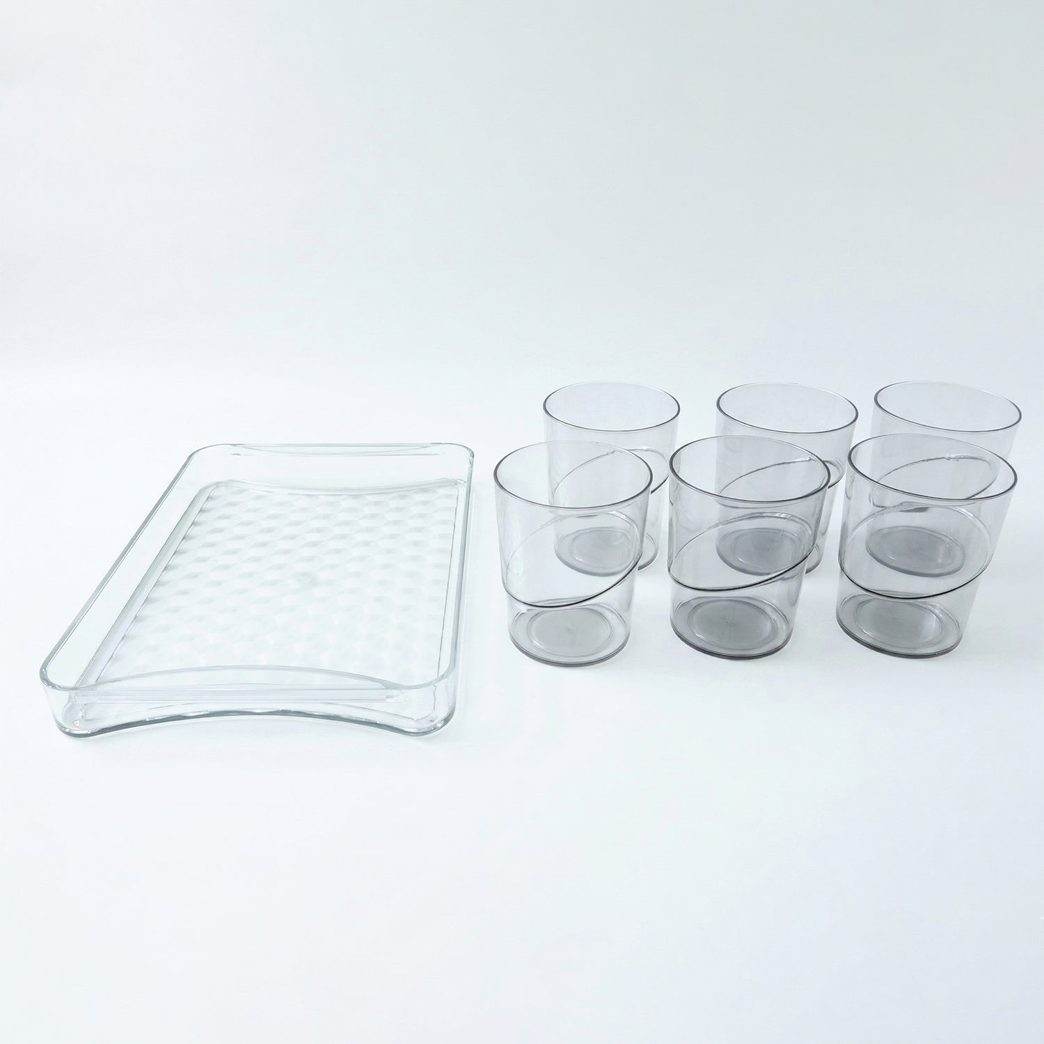 Set of six Wukusy premium glass serving glasses with a matching tray, perfect for elegant beverage presentation.