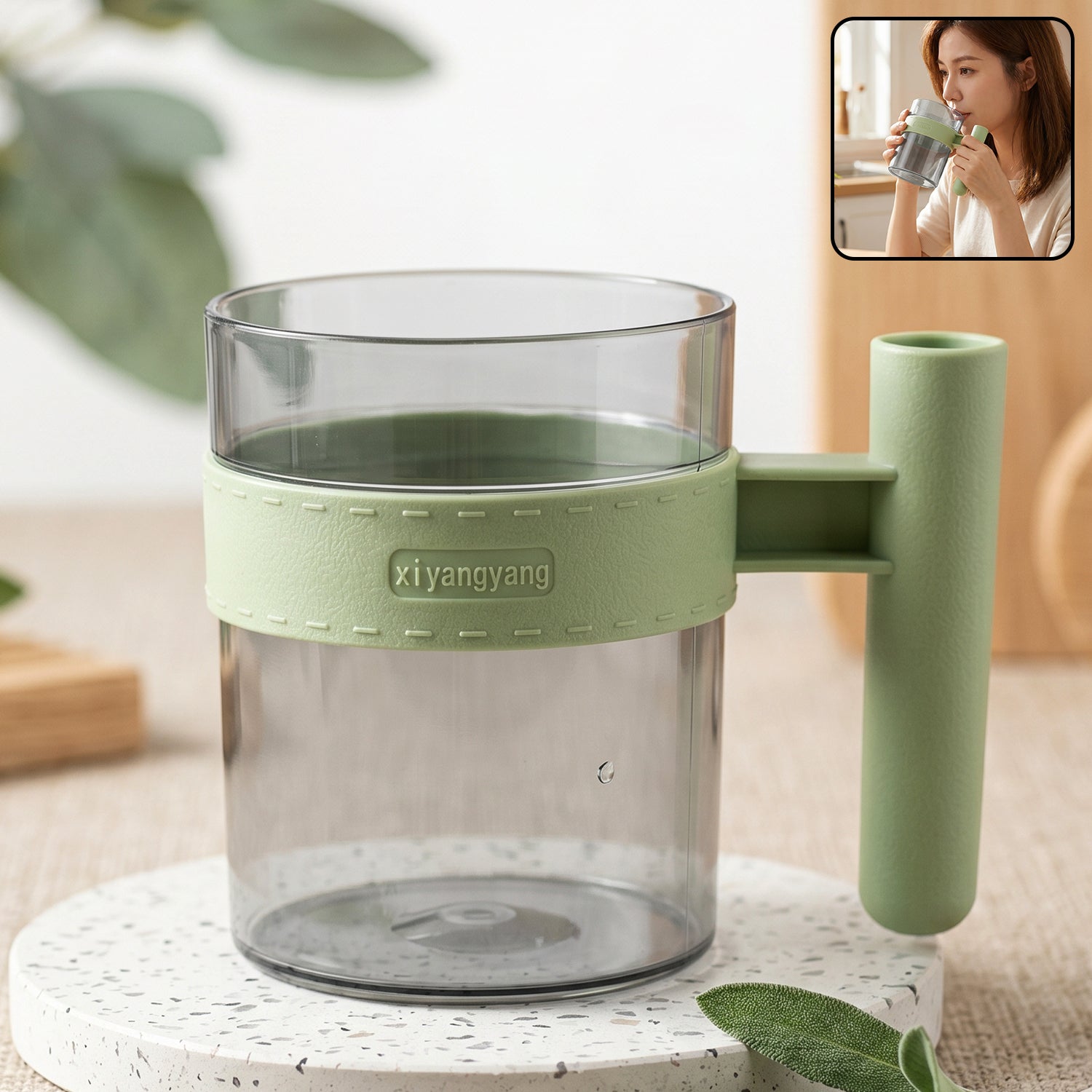 Clear plastic reusable cup with handle, suitable for water, tea, and coffee, by Wukusy, shown with a transparent design and lid.
