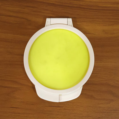 Wukusy round food saver storage container with lid, 18x15 cm, made of clear plastic for fresh food storage.