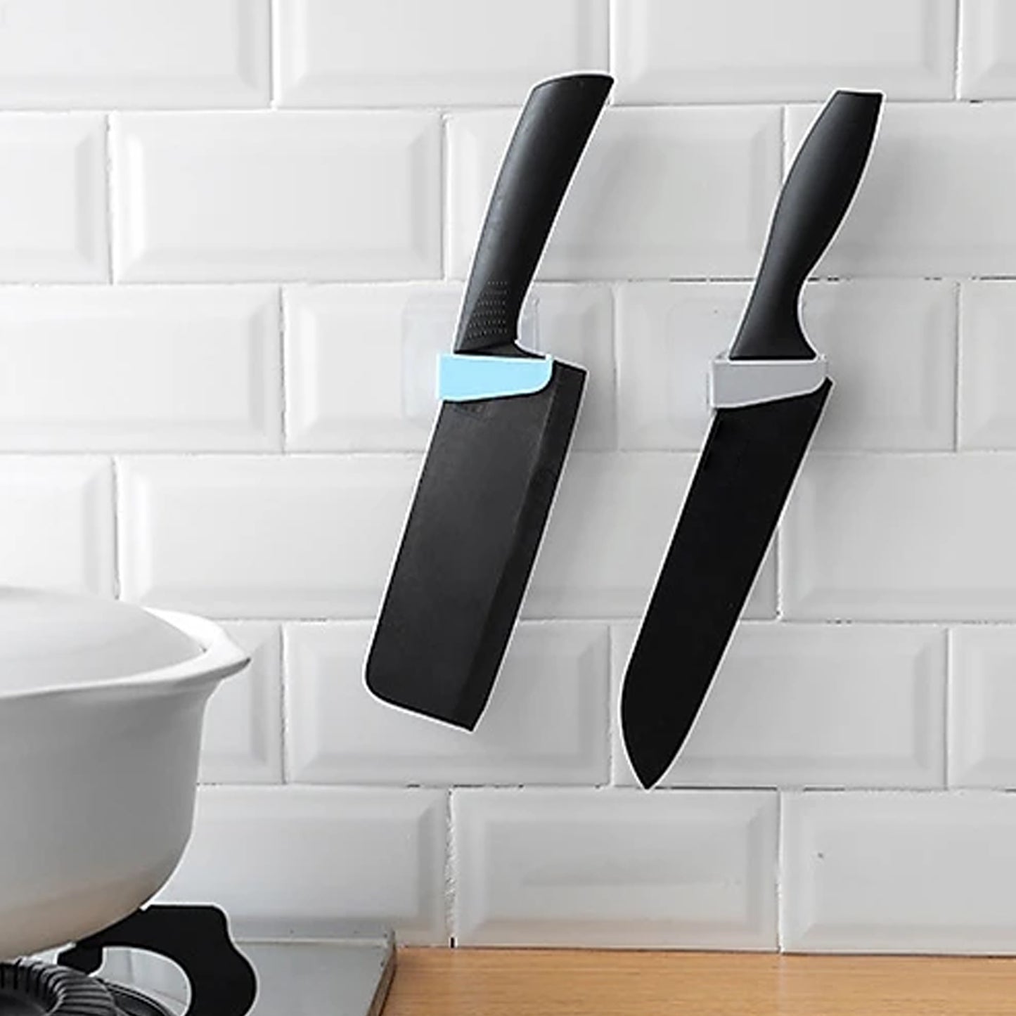 Wukusy punch-free wall-mounted knife holder with multiple slots for kitchen knives, metal stand and wall mounting, home kitchen storage.